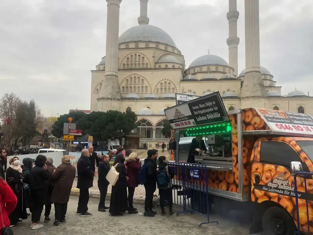 Mevlit ve cenaze için hayır lokması döktürme